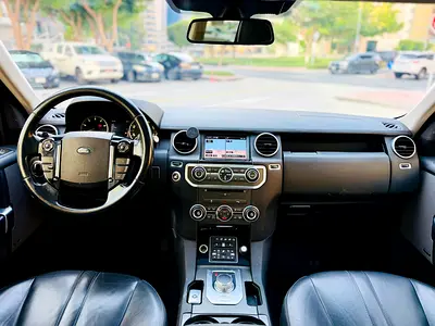 2016 LAND Rover LR4 — фото 15