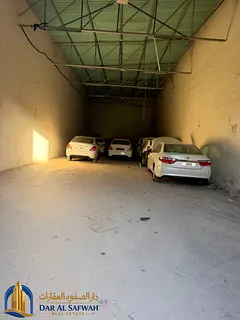 BUMPER OFFER HUGE WAREHOUSE FOR RENT IND NO 7 JUST 75K EASY PAYMENT