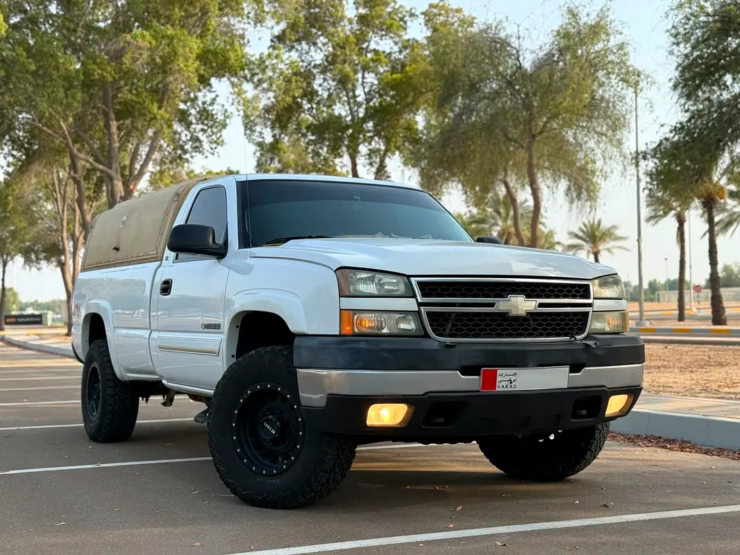 Chevrolet Silverado 2500 HD 2006 — photo 1 of 20