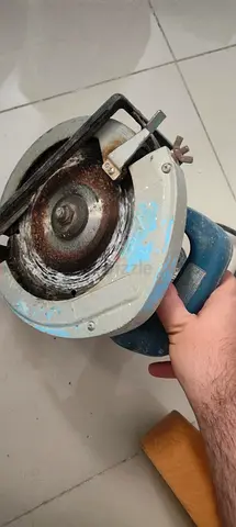 Used handheld circular saw / cut-off saw - working condition