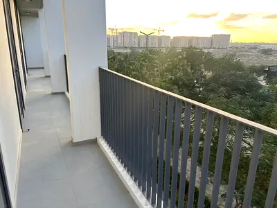 Modern 2 bedroom En suite| Closed kitchen