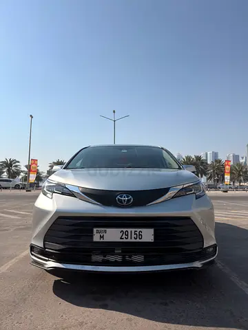 2021 Toyota Sienna LE | American Specs | Hybrid Efficient Family Van