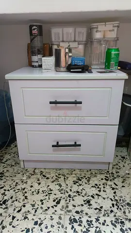 White 2-Drawer Nightstand / Bedside Table in Good Condition