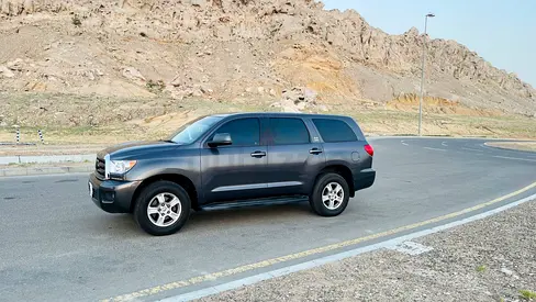 Toyota Sequoia GXR 2012 GCC Specs - Excellent Family Conditionالمالك الاول من الوكاله تامين سنه