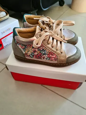 Shoo Pom Leather Shoes Size 27 - Excellent Condition with Box