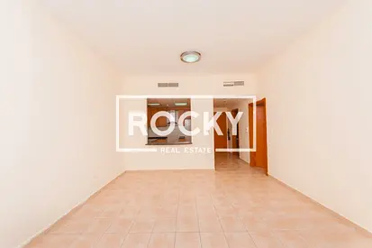 Spacious 1 B/R | Refurbished | Parking