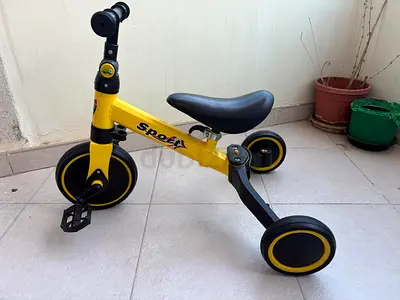Yellow toddler kids tricycle / bicycle / cycle balance bike with removable pedals — good condition