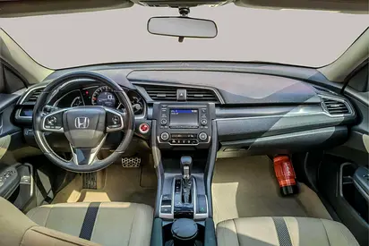 2020 Honda CIVIC — фото 9