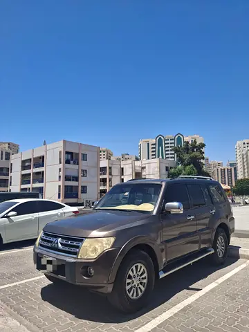 ميتسوبيشي باجيرو