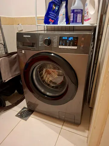 Samsung 8kg latest model like new condition