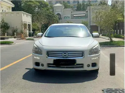 2014 Nissan MAXIMA 照片 2