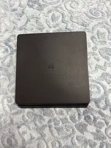 PlayStation 4 Slim console - used, works as new