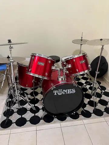 Red 5-piece Acoustic Drum Kit with Cymbals and Hardware - Good Condition