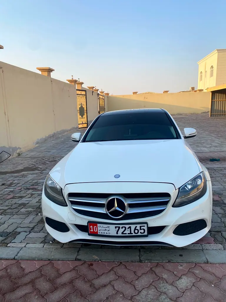 Mercedes-Benz C-Class 2016 — photo 1 of 12