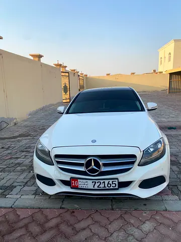 Mercedes-Benz C-Class C200 2016 | GCC Specs | Pristine Condition