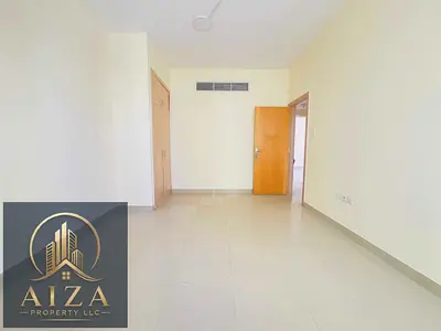 HOT OFFER//NICE FAMILY BUILDING//SPAISIUS 2BHK WITH 2 WADROOBS BALCONY ONLY 38,000