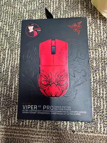 Razer Viper V3 Pro Lightweight Wireless Gaming Mouse - faker edition (Used like new )