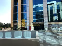 2 GLASS CABINS | WOOD FLOORING & ELEGANT WALLPAPER | MEETING ROOM