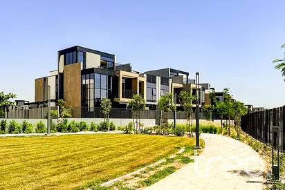Larger Plot | 4 + Maids | Ready Q3