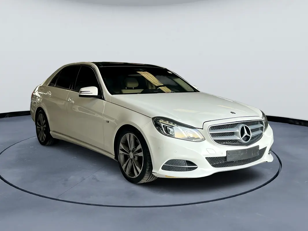 Mercedes-Benz E-Class 2014 — photo 1 of 17