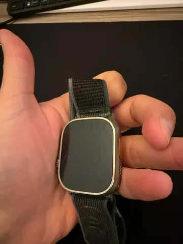 Apple Watch Ultra (1st Gen) 49mm Titanium - Excellent Condition