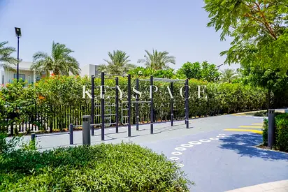 Contemporary Family Villa | Prestigious Community | Resale