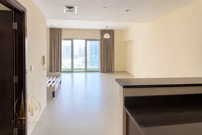 Spacious Studio | Walk to Metro | Ready to Move In