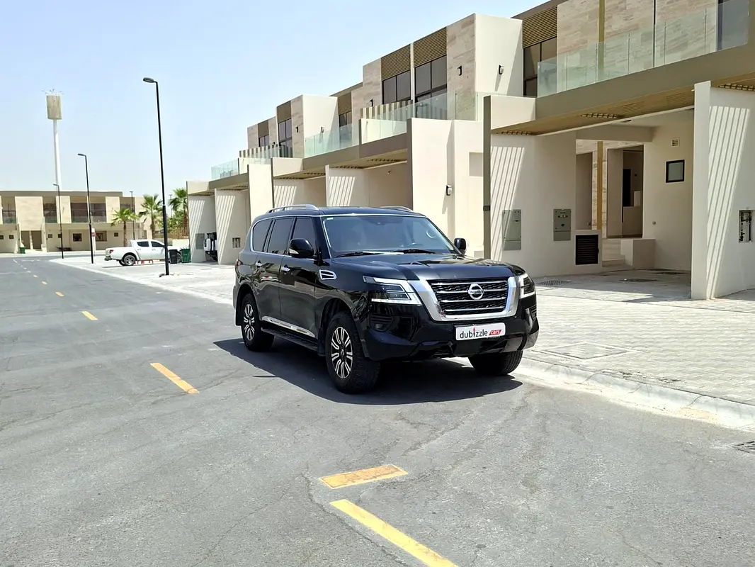Nissan Patrol 2020 — photo 1 of 14