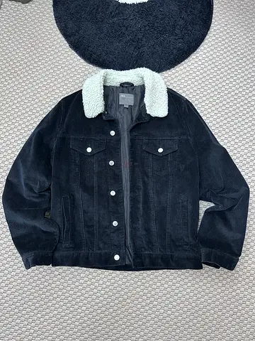 ASOS Design Black Corduroy Jacket with Borg Collar - Small