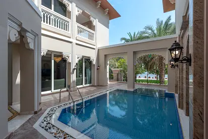 Resort-Like Beachfront Villa on Palm Jumeirah