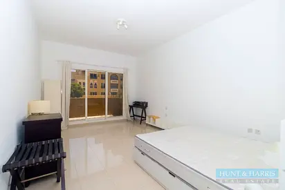 Quiet Location - Large Furnished Studio for Rent in Al Marjan Island