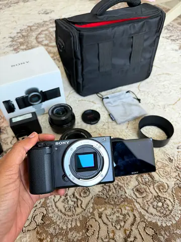 Sony Sony ZV-E10 mirrorless camera body with lens kit and bag - used, very good condition