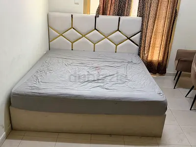 Bed for sale with good mattress