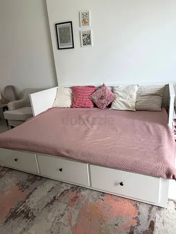 Ikea Day bed with mattress available in perfect condition