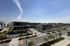 SINGLE ROW | G+2 TOWNHOUSE | NEAR CLUBHOUSE