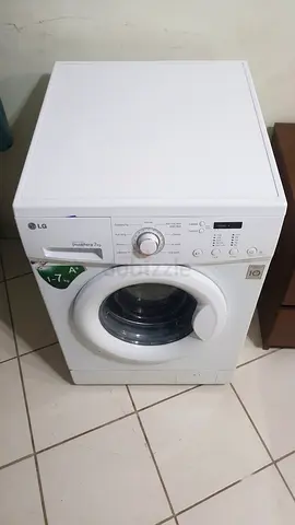 LG 7kg Direct Drive Front-Load Washing Machine (Model F723CDP1)
