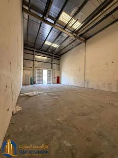 CHEAP OFFER *** 2200SQFT WARE HOUSE AVAILABLE RENT JUST 95k