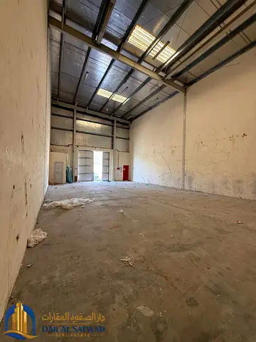 CHEAP OFFER *** 2200SQFT WARE HOUSE AVAILABLE RENT JUST 95k