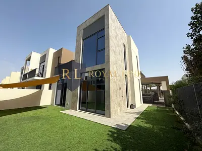 SINGLE ROW | 4 BR+MAIDS | GRAB IT