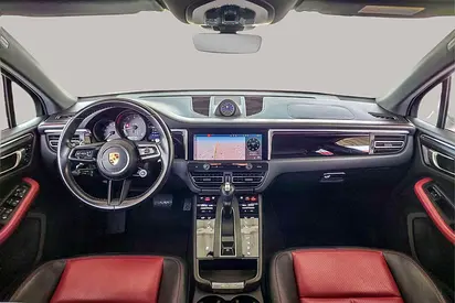صورة 9 لـ 2022 Porsche MACAN