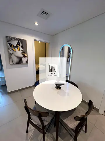 Spacious luxurious lush fully furnished 1bhk apartment with 2 bathrooms huge living area American style kitchen with dishwasher