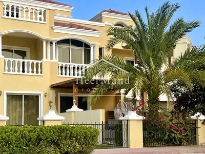UPGRADED - MODERN FURNISHINGS - CLOSE TO LISBON POOL