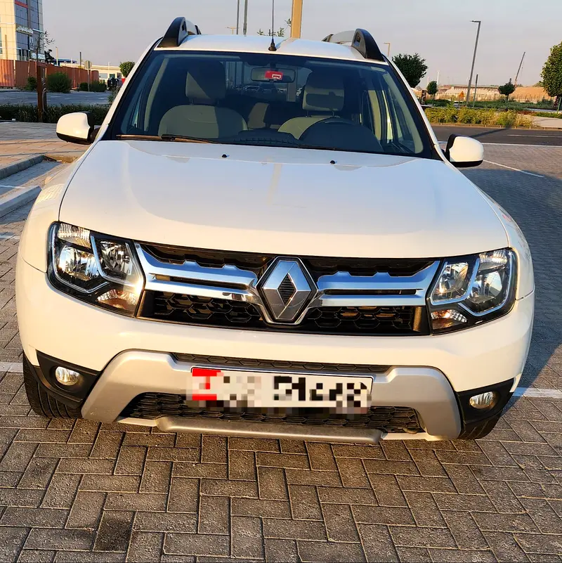 Renault Duster 2018 — photo 1 of 10