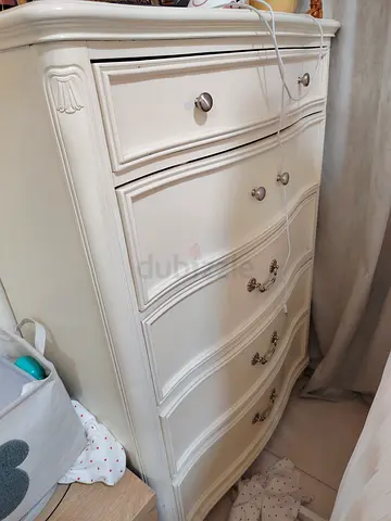 White Vintage-Style 5-Drawer Chest / Dresser — Good Condition