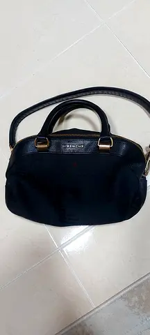 Givenchy Bag for 500 only