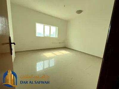 BIG OFFER 3 BHK WITH BALCONY CENTRAL AC FAMILY BUILDING