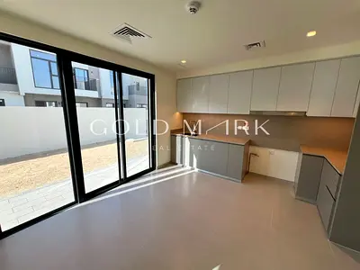 Huge Garden | Vacant | Best Price