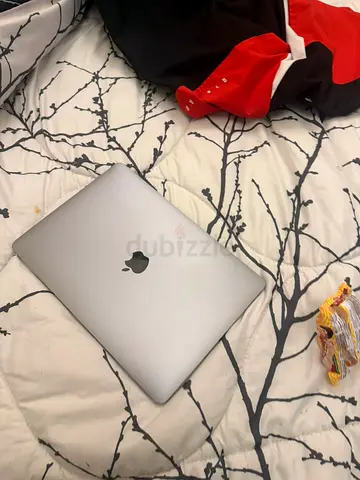 M1 MacBook Pro 13”. 8/512