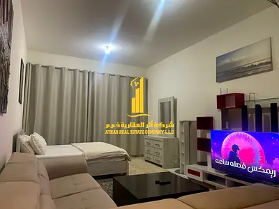للإيجار الشهري بعجمان – استوديو راقي بأطلاله مفتوحه مع مطبخ شبه منفصل مفروش بالكامل فرش راقي بمطبخ مجهز بالكامل بأحدث الأجهزه وحديقه وباركينج خاص