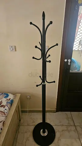 Clothes Hanger Stand – Excellent Condition
